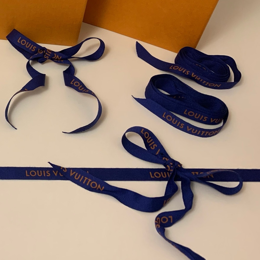 Louis Vuitton Ribbon Bundle - Picture 2 of 3